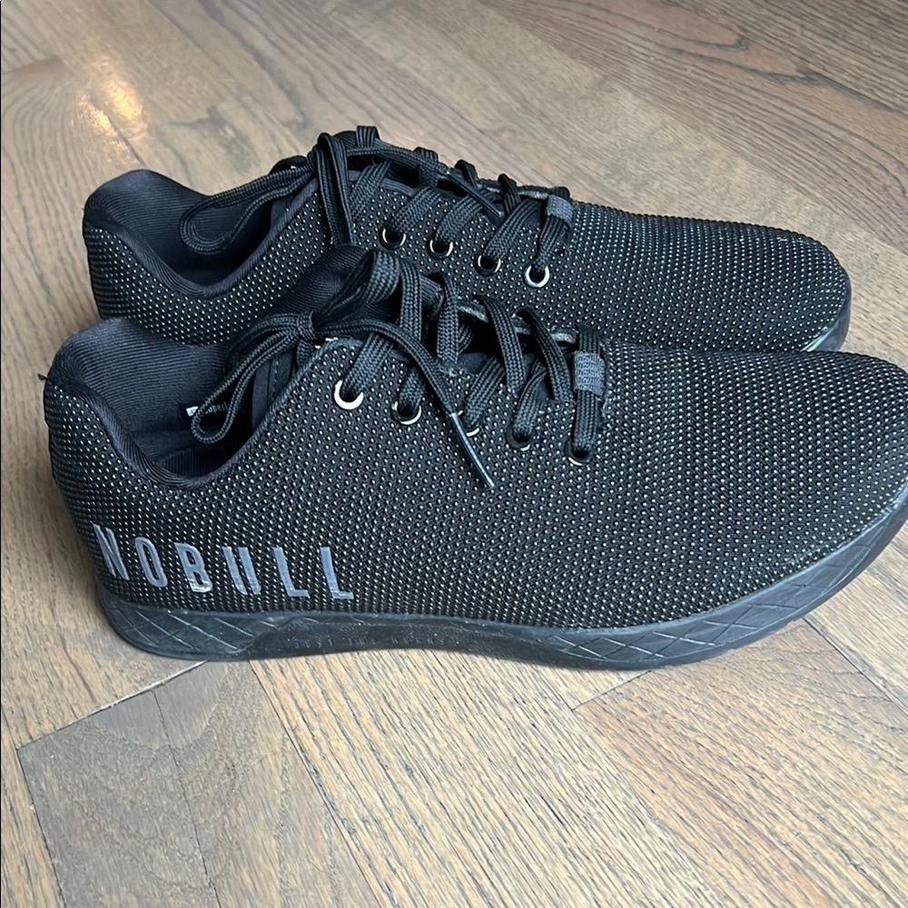 NOBULL Black Sneakers Minimalist Design Training
